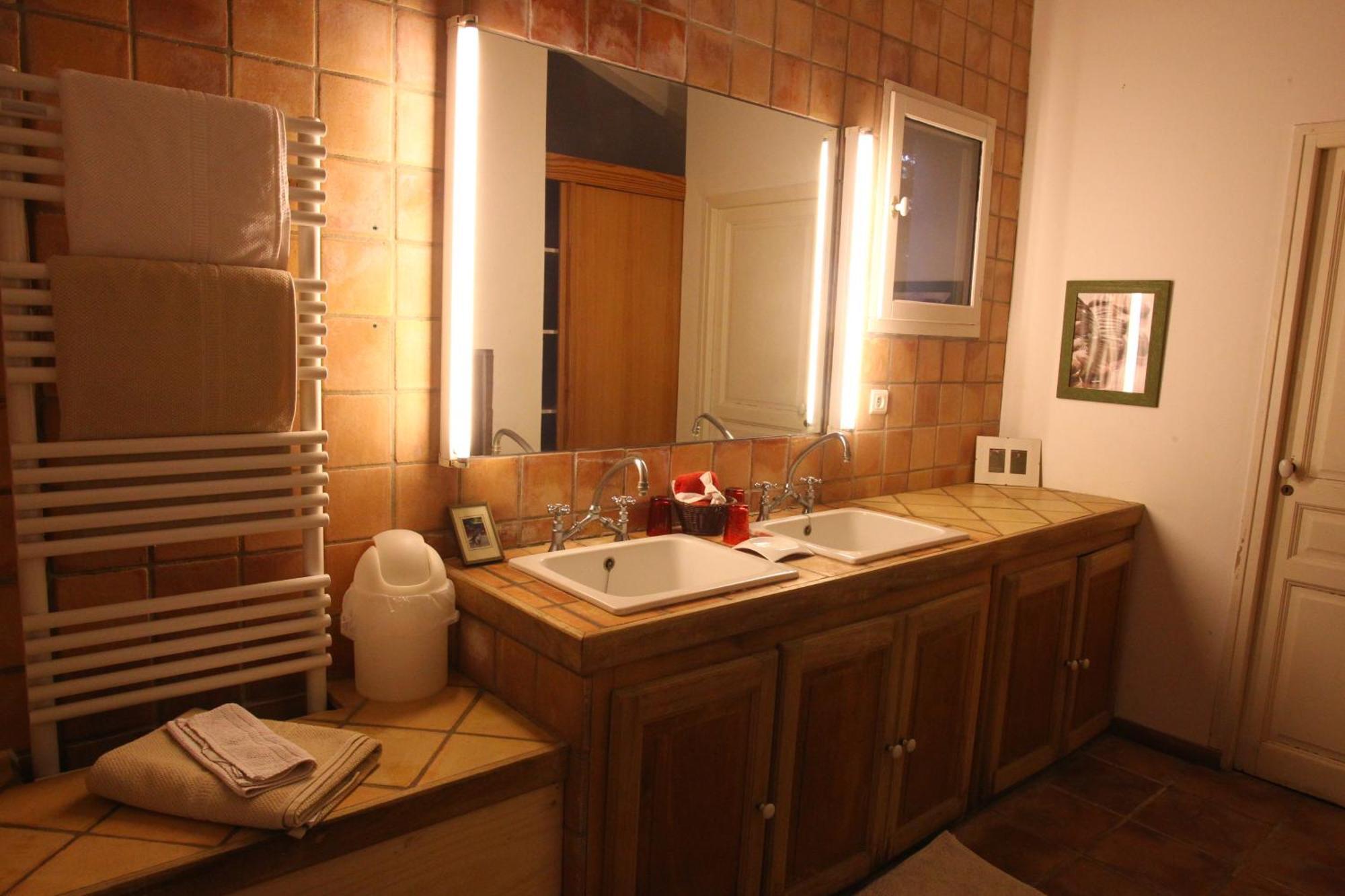 Mas Du Pont De Laute Villa Le Cailar Phòng bức ảnh